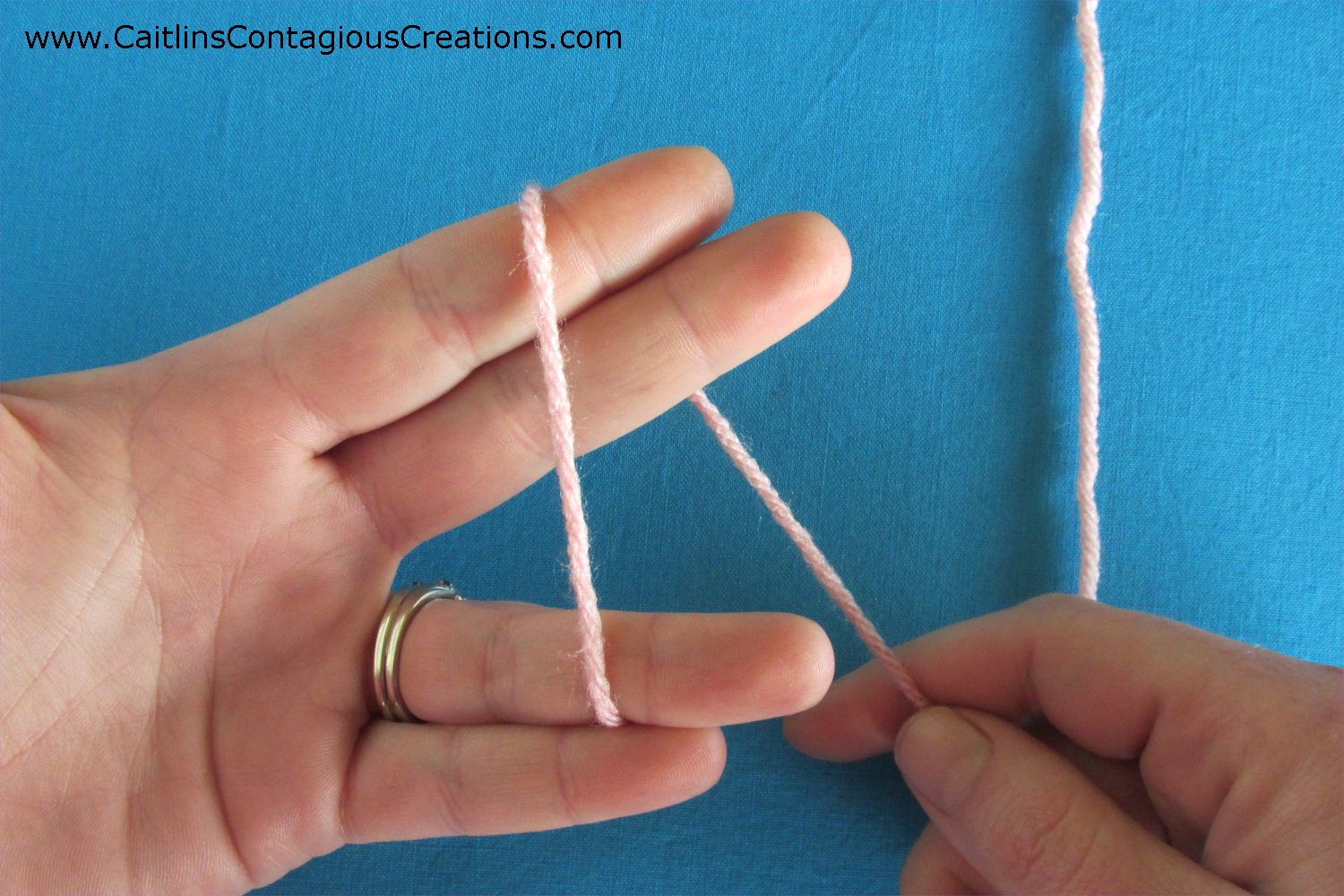 Joining Yarn to a Hook Beginner Crochet Tutorial - Caitlin's Contagious ...